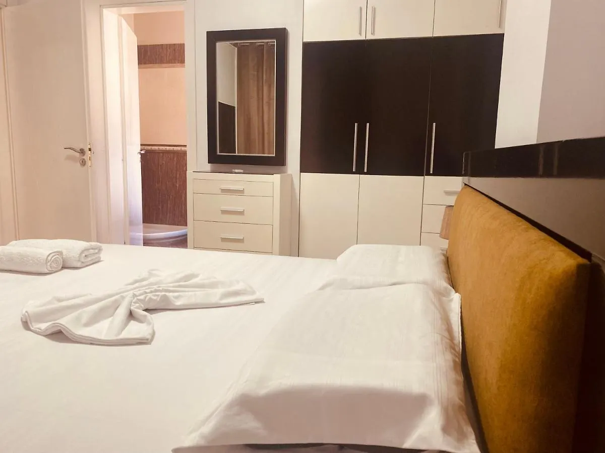 Ajsi Apartments 1 Vlore
